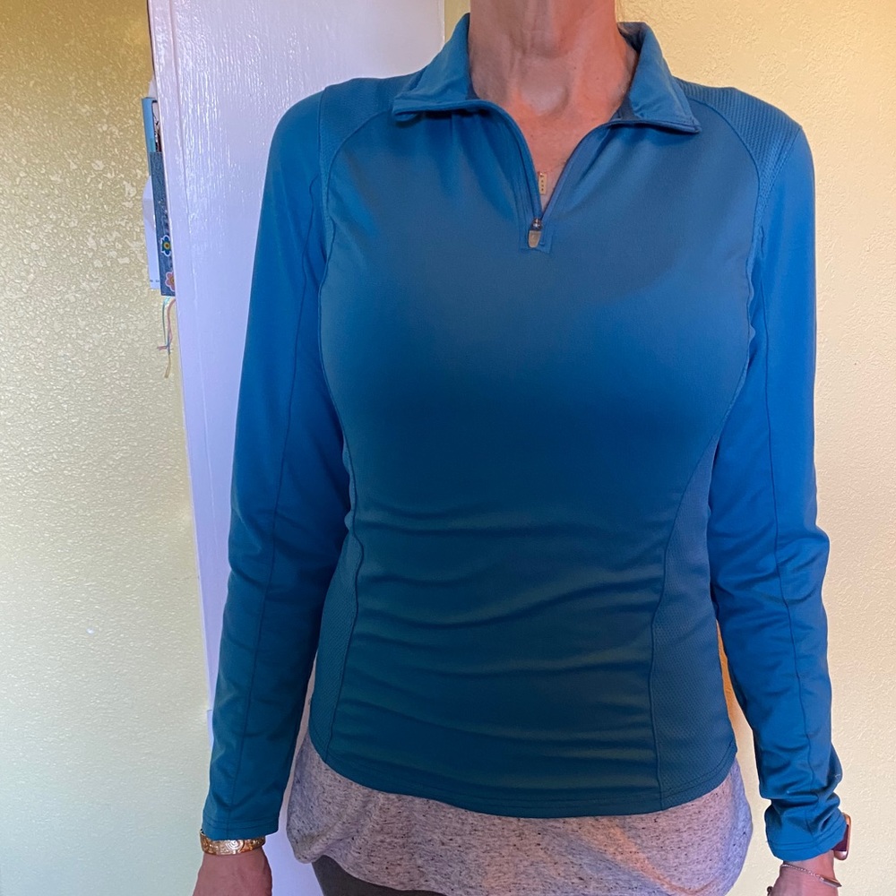 medium blue fitted academy workout top w/ collar
